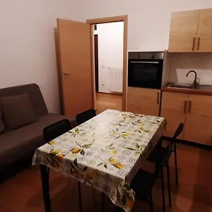 https://casa-vacanza-il-balconcino.italymilanhotels.net