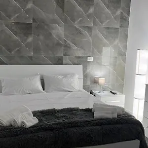 https://holiday-home-litteri.catania-hotels.net