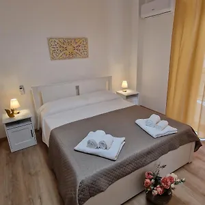  Apartament Pomelia House