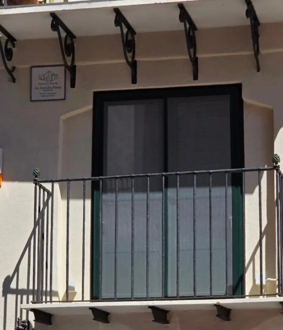 Le Antiche Porte Palermo 0*,